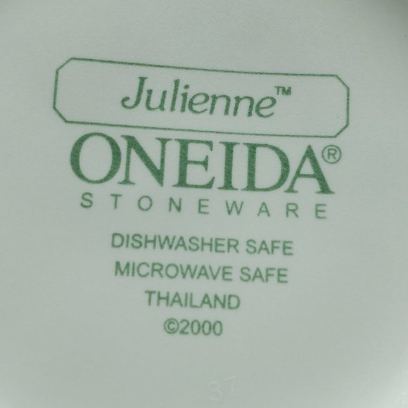 Oneida Julienne Flat Cups Mugs Vegetables Leaves Peppers Eggplant Radishes - Picture 9 of 9